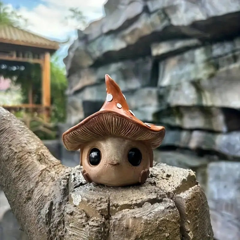 Mushroom outdoor garden decorative statues, suitable for home desks, courtyards, terraces, backyards, and fairy tale gardens