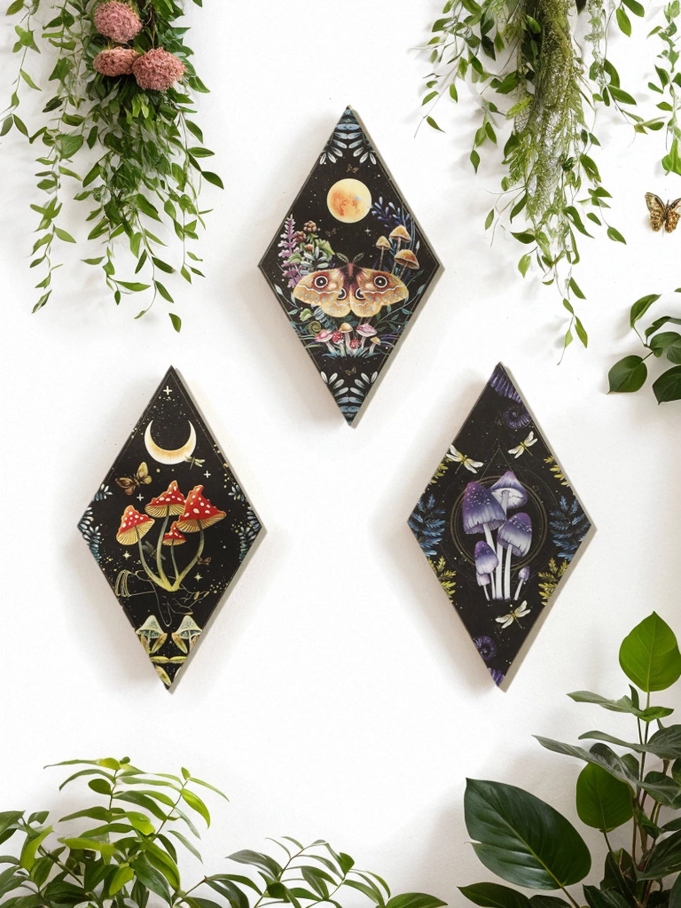 Wooden Boho Wall Hanging – Mushroom & Butterfly Pattern Rhomboid Decor for Witchy Vibes