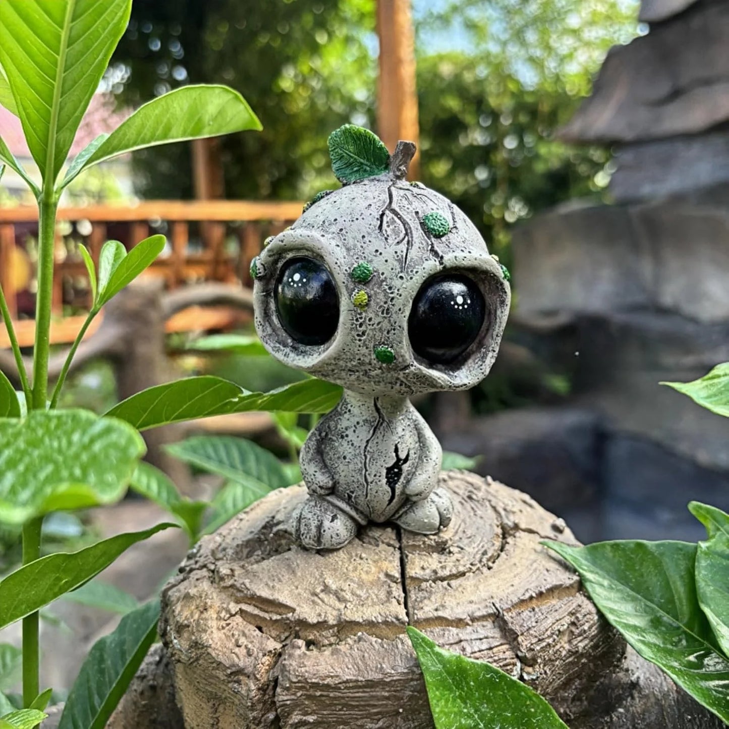 Mushroom outdoor garden decorative statues, suitable for home desks, courtyards, terraces, backyards, and fairy tale gardens