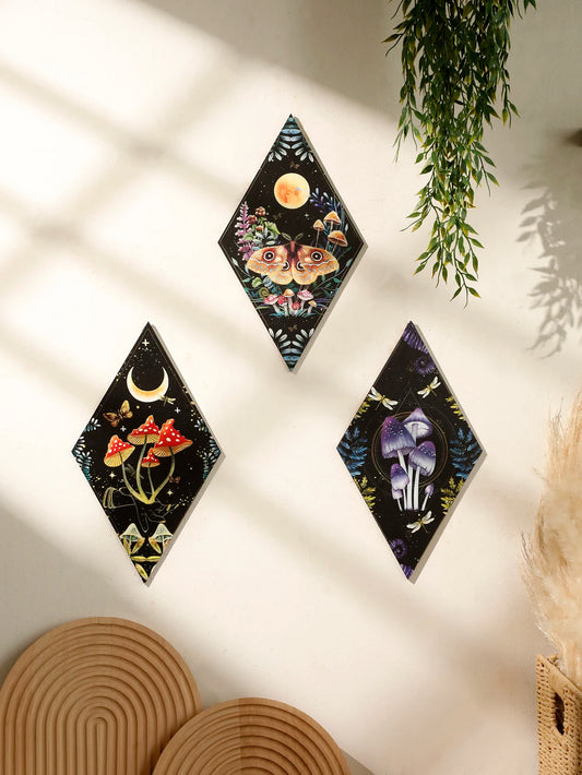 Wooden Boho Wall Hanging – Mushroom & Butterfly Pattern Rhomboid Decor for Witchy Vibes