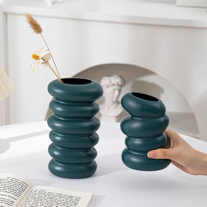 1PC Plastic Spiral White Vase Hydroponic Pot Vase Decoration Home Desk Decorative Vases for Flowers Decoration Maison Floreros - Thrifty Delights