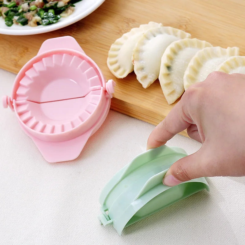 Plastic Dumplings Tool Dumpling Mold Household Manual Press Kitchen Pastry Baking Dumpling Maker Accessories
