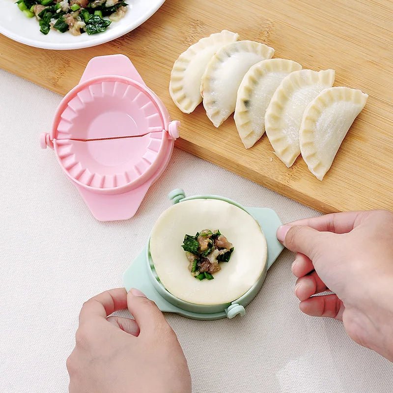Plastic Dumplings Tool Dumpling Mold Household Manual Press Kitchen Pastry Baking Dumpling Maker Accessories - Thrifty Delights