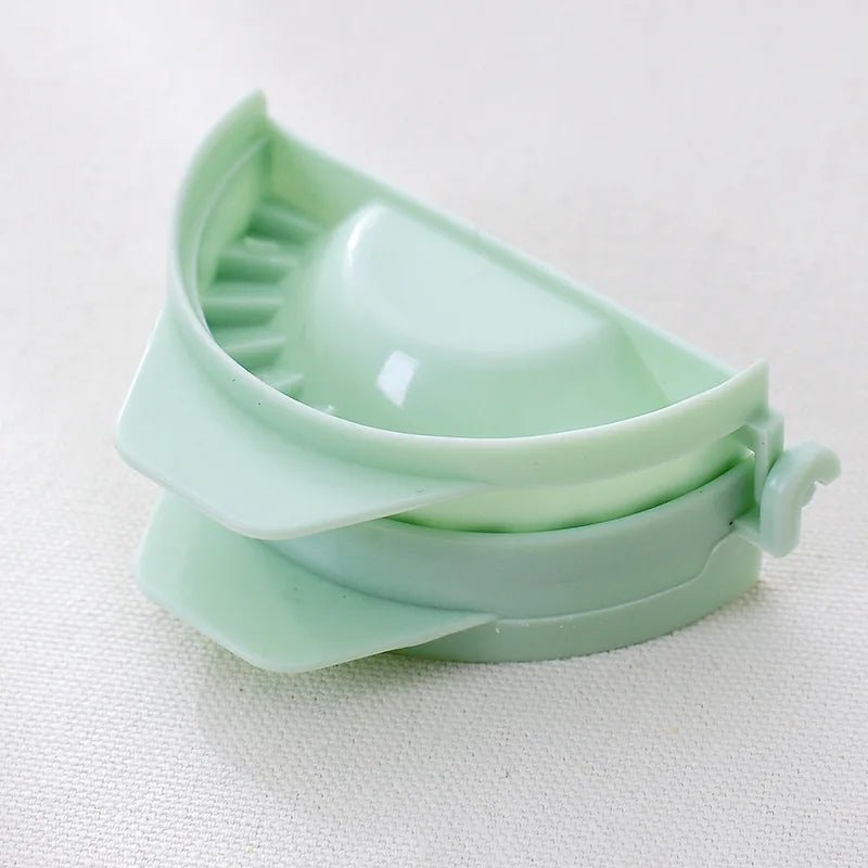 Plastic Dumplings Tool Dumpling Mold Household Manual Press Kitchen Pastry Baking Dumpling Maker Accessories - Thrifty Delights