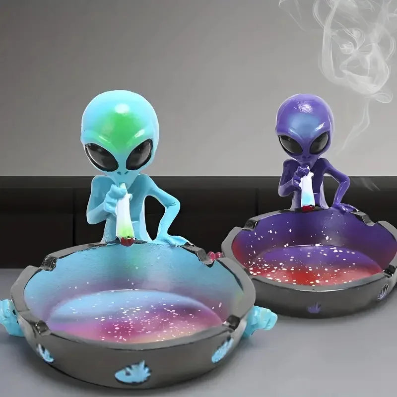 Alien Resin Ashtray – Retro Hip-Hop Tabletop Decoration