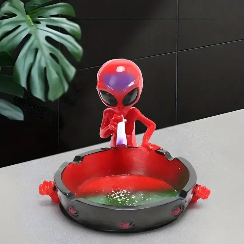 Alien Resin Ashtray – Retro Hip-Hop Tabletop Decoration