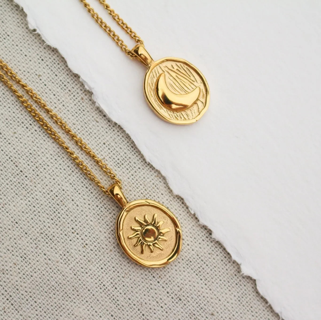 Vintage 18K Gold Plated Sun Moon Oval Pendant Necklace for Women