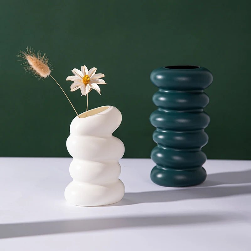 1PC Plastic Spiral White Vase Hydroponic Pot Vase Decoration Home Desk Decorative Vases for Flowers Decoration Maison Floreros - Thrifty Delights